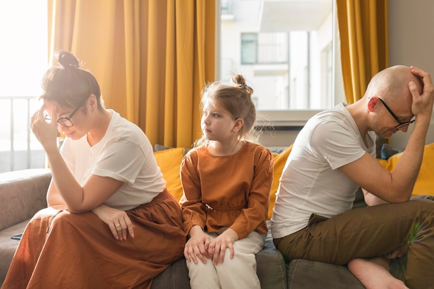 Photo medium shot couple being upset