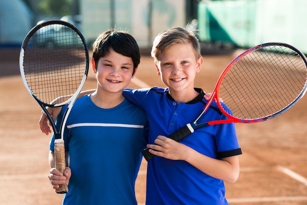 Photo medium shot portrait of kids together