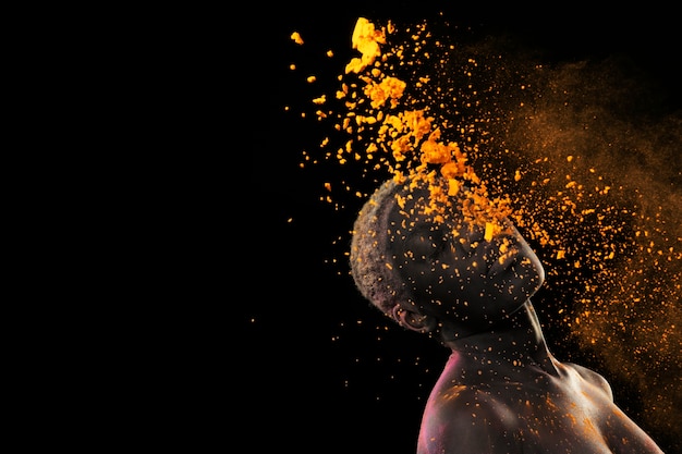 Photo medium shot woman posing with yellow powder