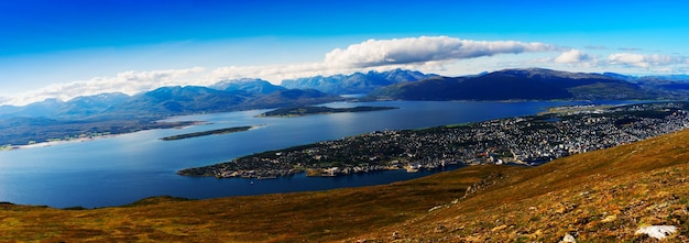 Mega breed panorama van Tromso stad achtergrond hd