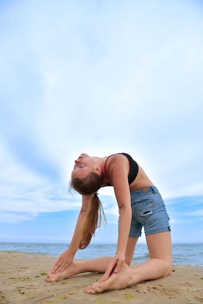 Meisje beoefenen van yoga