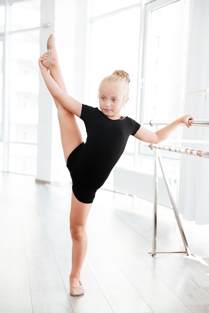 meisje in dansstudio