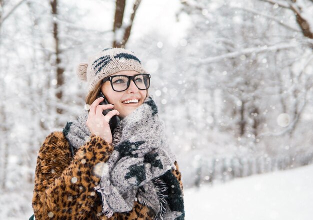 Meisje met telefoon