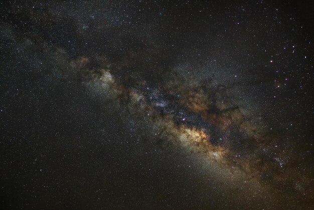 Melkwegstelselfoto met lange sluitertijd met korrel