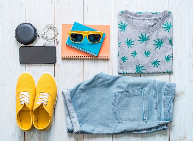 men's casual outfits of traveler, summer holiday