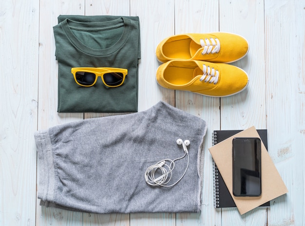 men's casual outfits of traveler, summer holiday