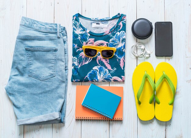 men's casual outfits of traveler, summer holiday