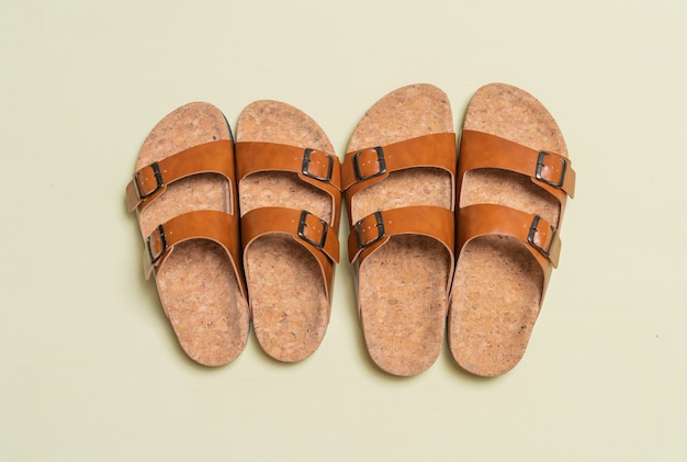 Photo men's and women's fashion leather sandals