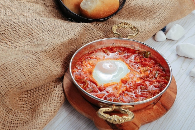 Menemen 터키 음식 또는 오믈렛