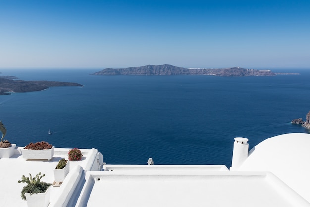 Mening van caldera van Santorini in Griekenland van de kust