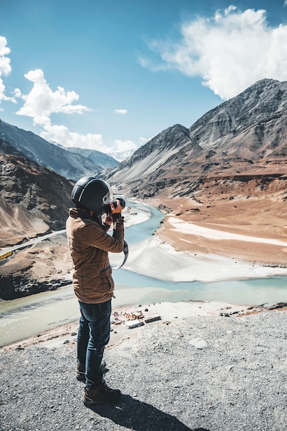 Mening van Indus en Zanskar-Rivieren in Leh Ladakh, India