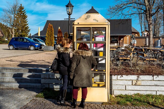 Foto mensen in de stad .