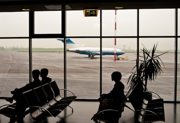 Mensen op de luchthaven