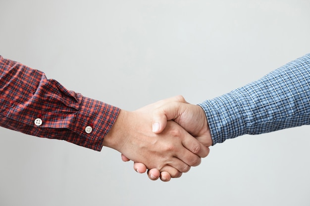 Mensen uit het bedrijfsleven handshaking.