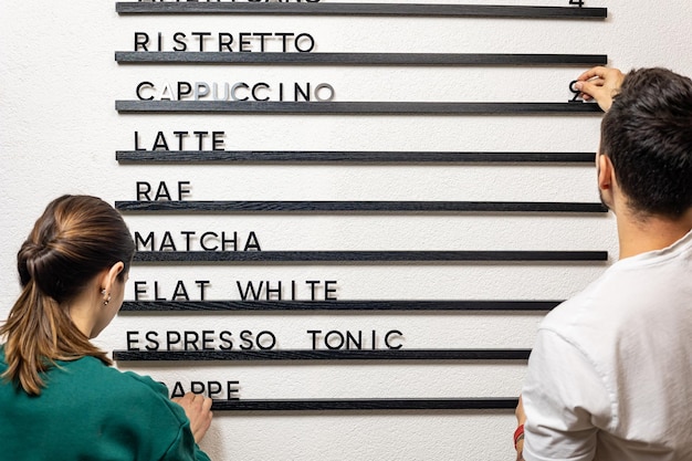 Foto scheda del menu, cartello del menu del caffè sospeso