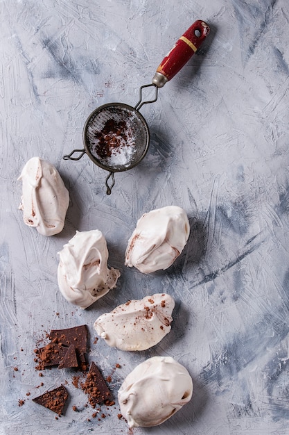 Meringue bakken met chocolade