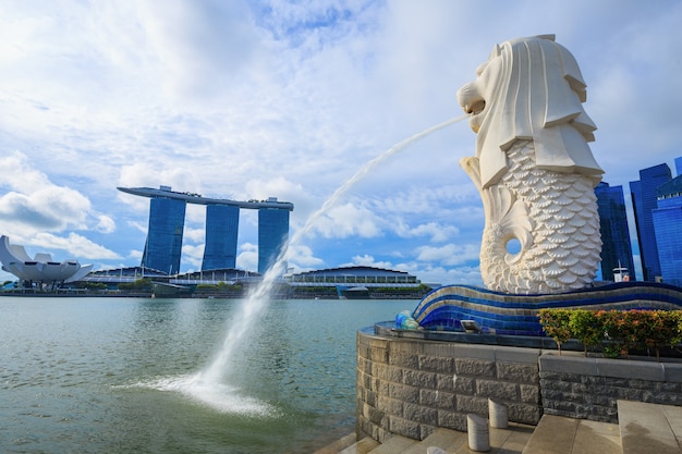 Foto parco merlion nella città di singapore