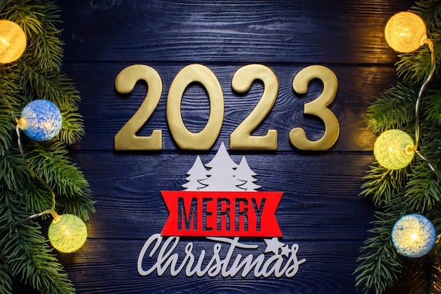 메리 크리스마스 카드 크리스마스 컨셉 새해 선물 크리스마스 나무 가지 장식 과자로 둘러싸인 공간 복사