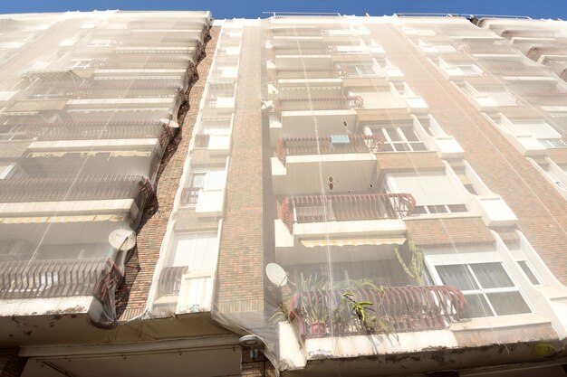 Mesh in a block of flats