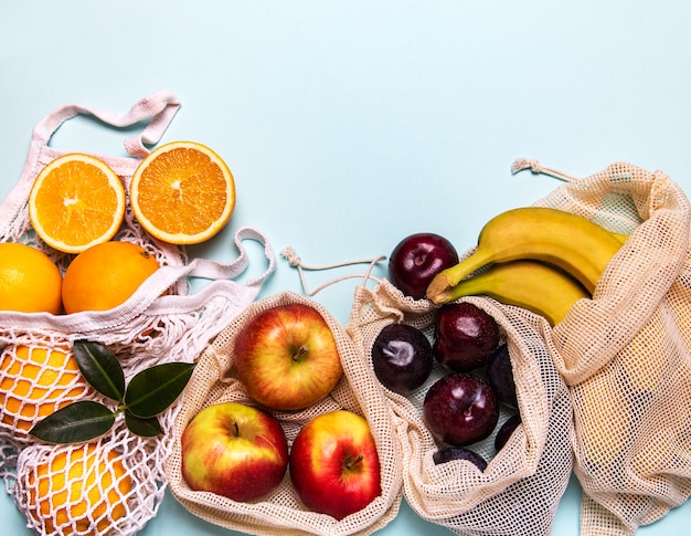 Mesh boodschappentassen met fruit