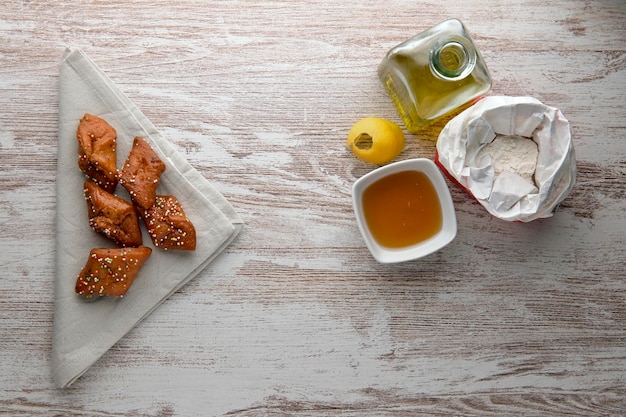 met honing omhulde beignets. typisch kerst- en paassnoepje in Spanje.