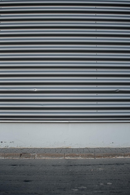 Photo metal grate on wall