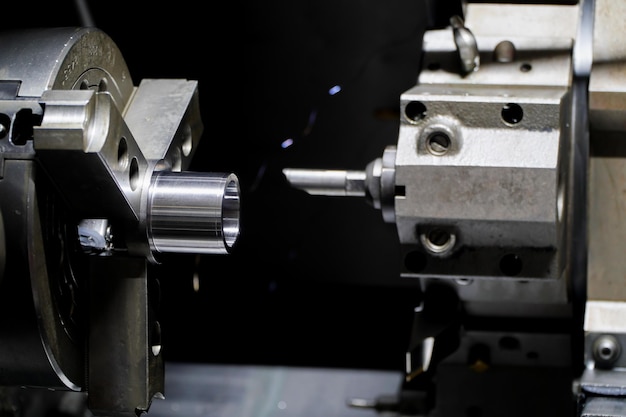Фото Револьверная головка черного цвета для металлообрабатывающей промышленности для установки различных сверлвысокая технология мета