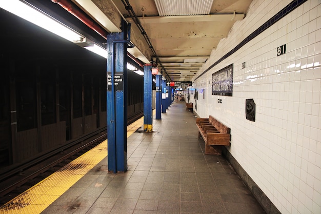 Photo metro in new york city of united states