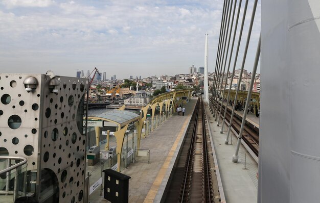 Metrobrug Gouden Hoorn in Istanbul