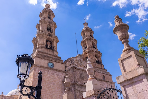 Mexico, Aguascalientes kathedraal basiliek van onze lieve vrouw van de veronderstelling in het historische stadscentrum gelegen aan de Plaza de la Patria