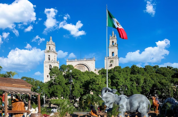 メキシコ メリダ大聖堂 ラテンアメリカ最古の大聖堂