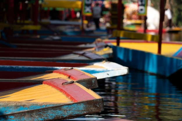 MEXICO CITY, MEXICO - 2019년 1월 30일 - Xochimilco는 멕시코 수도의 작은 베니스입니다.