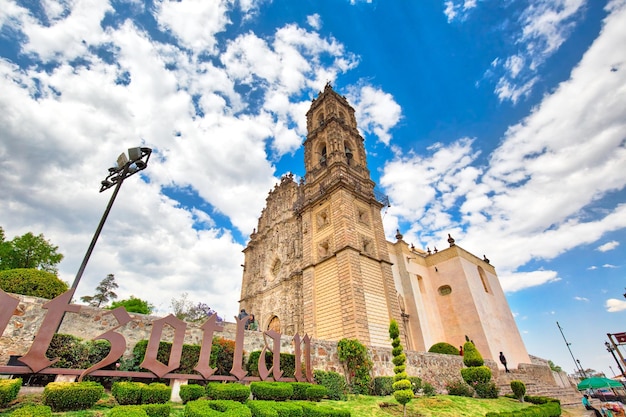 Mexico-stad Tepotzotlan Francisco Javier-kerk in het historische stadscentrum