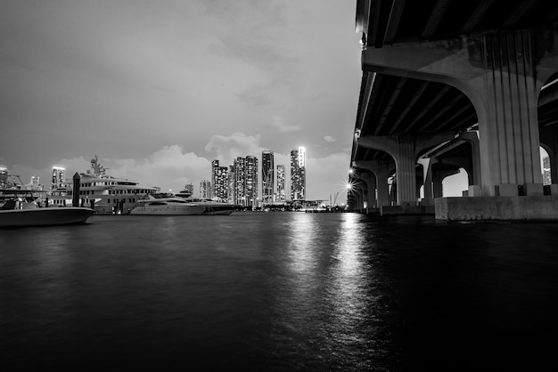 Miami Prachtige skyline van Miami Florida bij zonsondergang