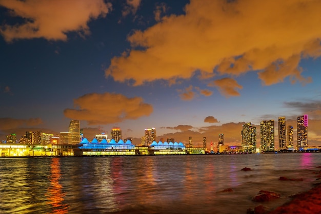 Miami at sunset miami florida colorful skyline of macarthur causeway