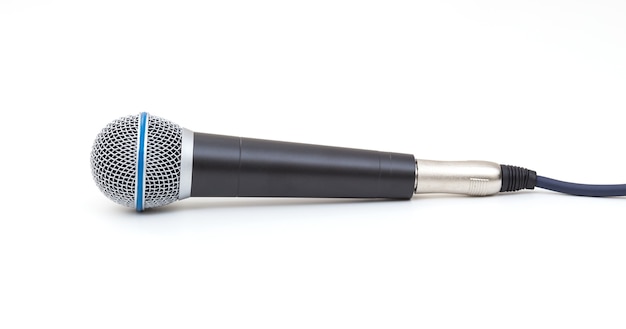 Микрофон, изолированные на белом фоне