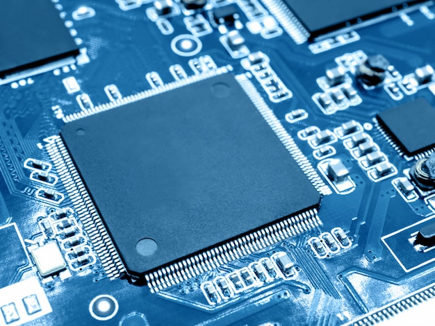 Microprocessor on electronic circuit board