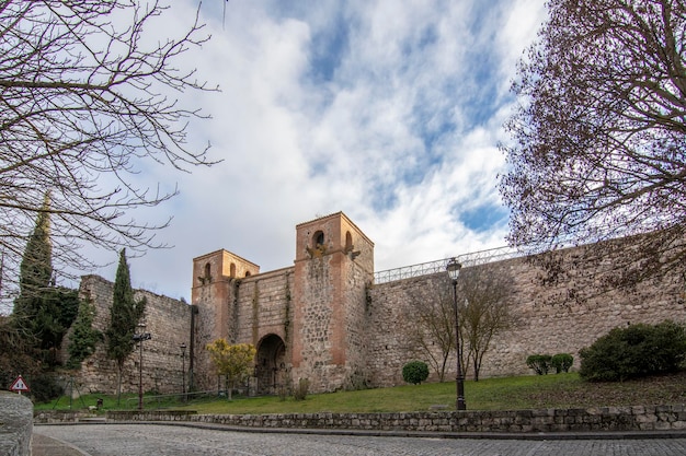 Middeleeuwse kasteelmuren in Burgos Castilië, Spanje