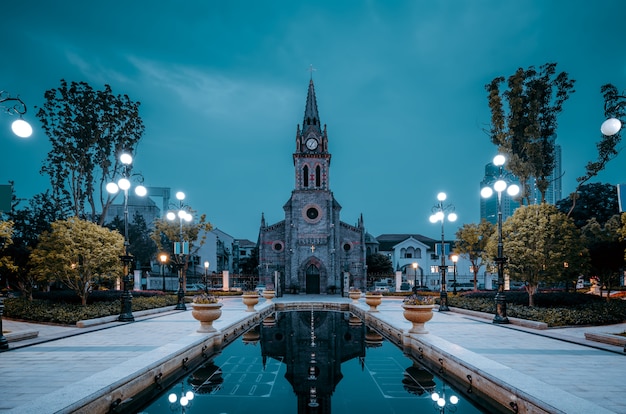 Middeleeuwse kerk nacht uitzicht