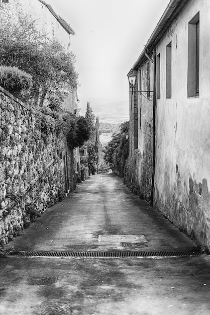 Middeleeuwse schilderachtige straten in de stad Pienza, provincie Siena, Toscane, Italië