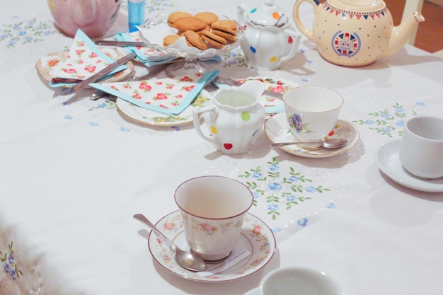 Foto middelsnede van een koffiekop op tafel