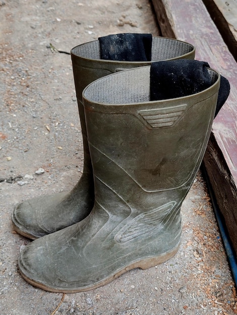 middenhoogte groene rubber buiten tuinieren wellington laarzen
