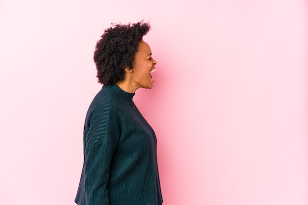 Photo middle aged african american woman