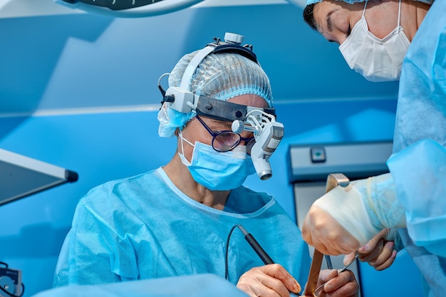 Photo midsection of man wearing mask