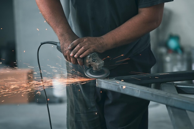 Photo midsection of man welding metal