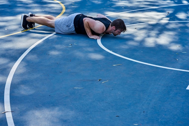 Photo midsection of man with arms outstretched