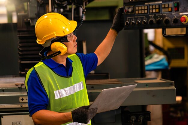 Photo midsection of man working