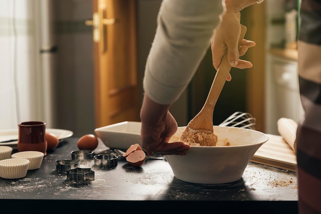 Photo midsection of woman preparing food