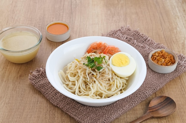 Mie Celor, een noedelgerecht uit Palembang, Zuid-Sumatra, Indonesië.