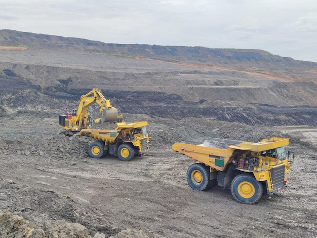 Mijnbouwvrachtwagen, om steenkool van open-pit te vervoeren